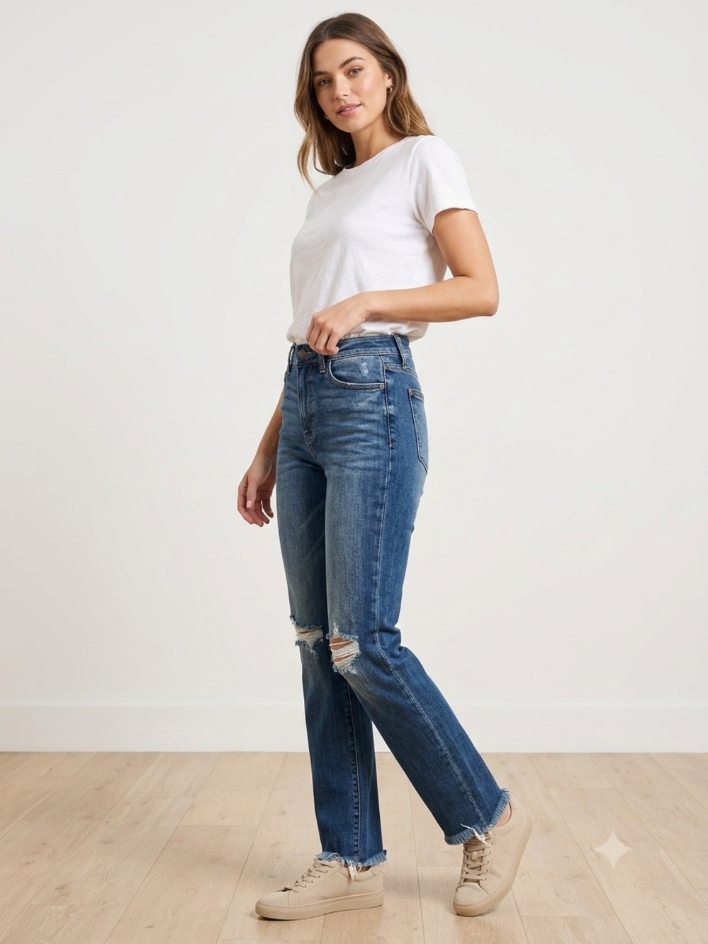 NWT Judy Blue Madison High Waist Distressed Straight Jeans Fray Hem Size 3/26